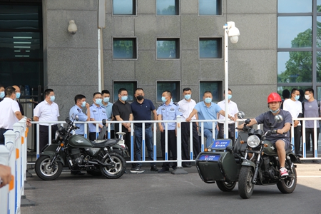 省廳領導調研3_副本.jpg 省廳領導調研3_副本.jpg