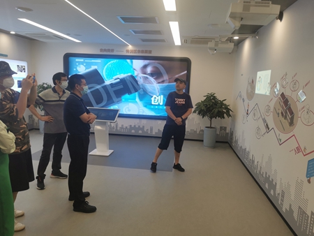 集團(tuán)黨建現(xiàn)場會2_副本.jpg 集團(tuán)黨建現(xiàn)場會2_副本.jpg